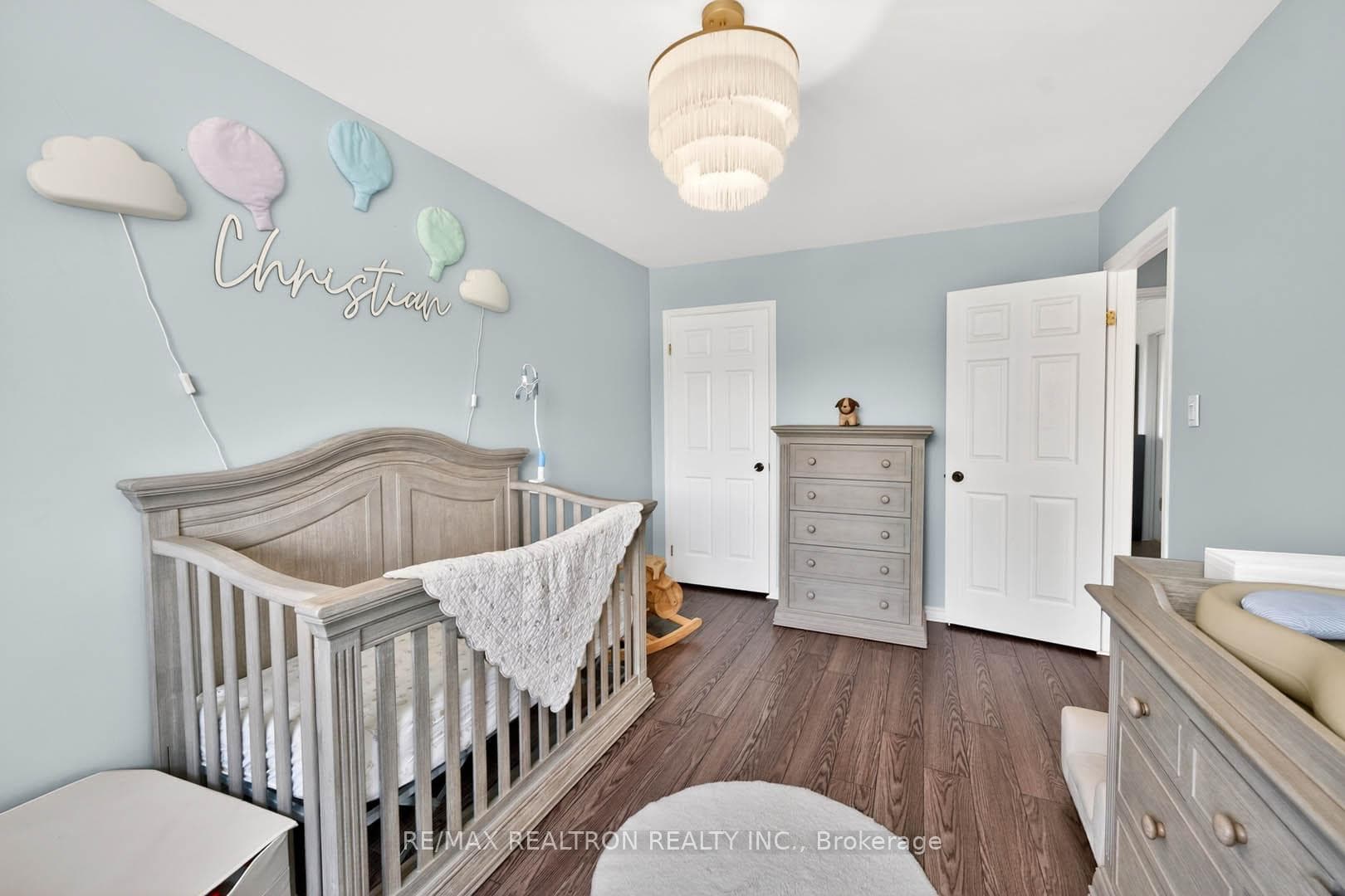 18 Castille Crescent photo 19