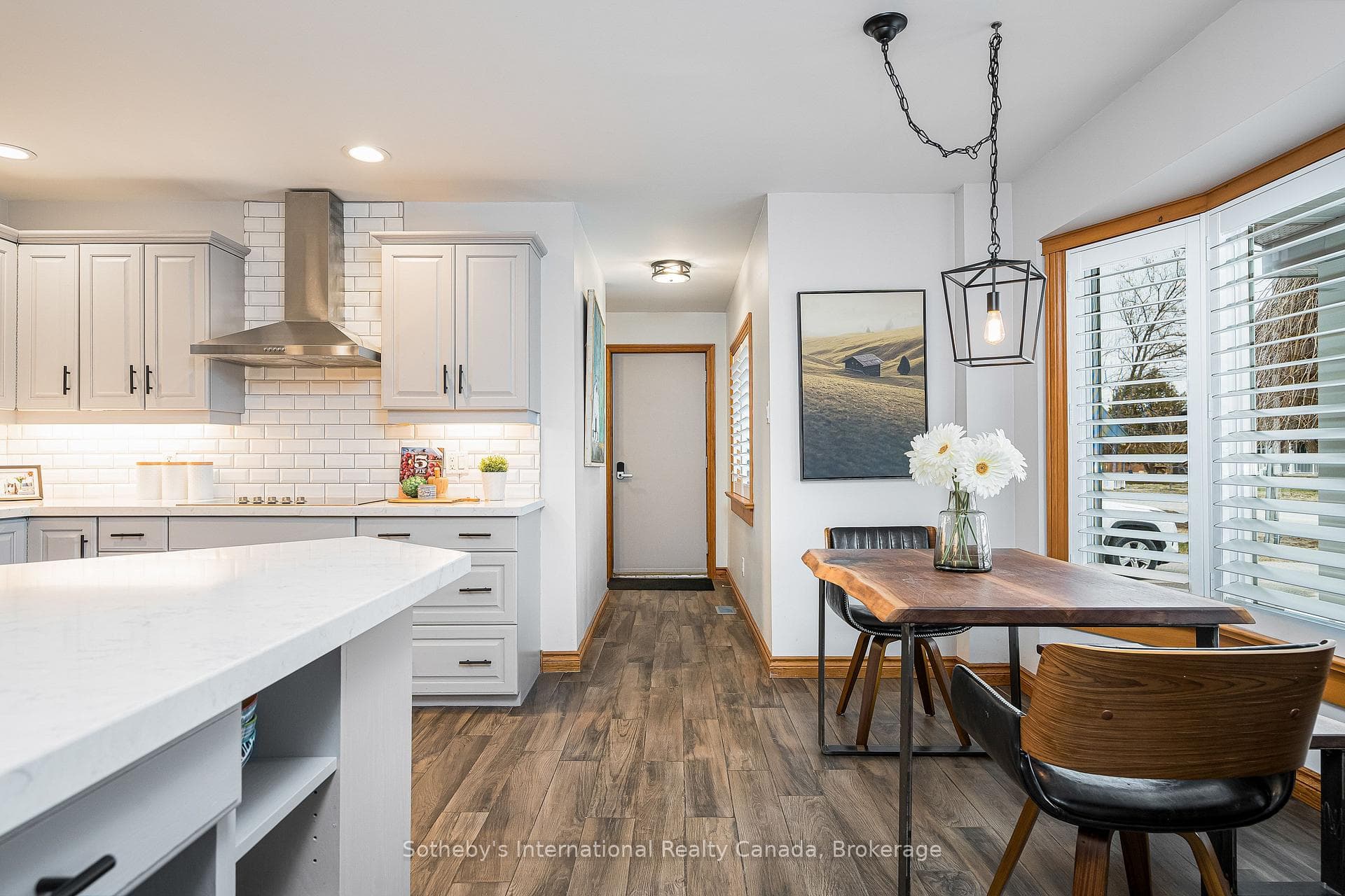 154 Mary Street photo 7