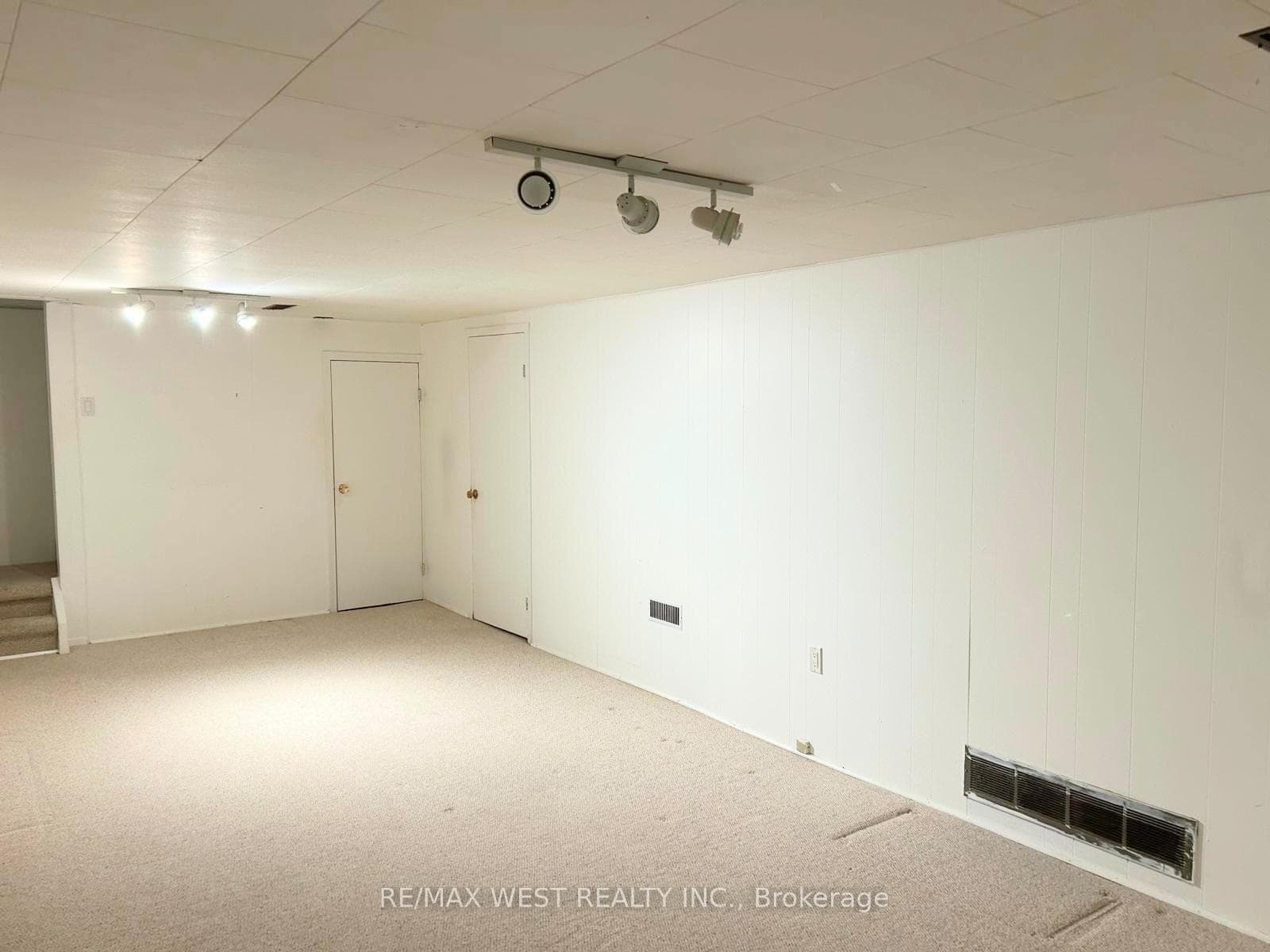 121 Bartley Bull Parkway photo 17