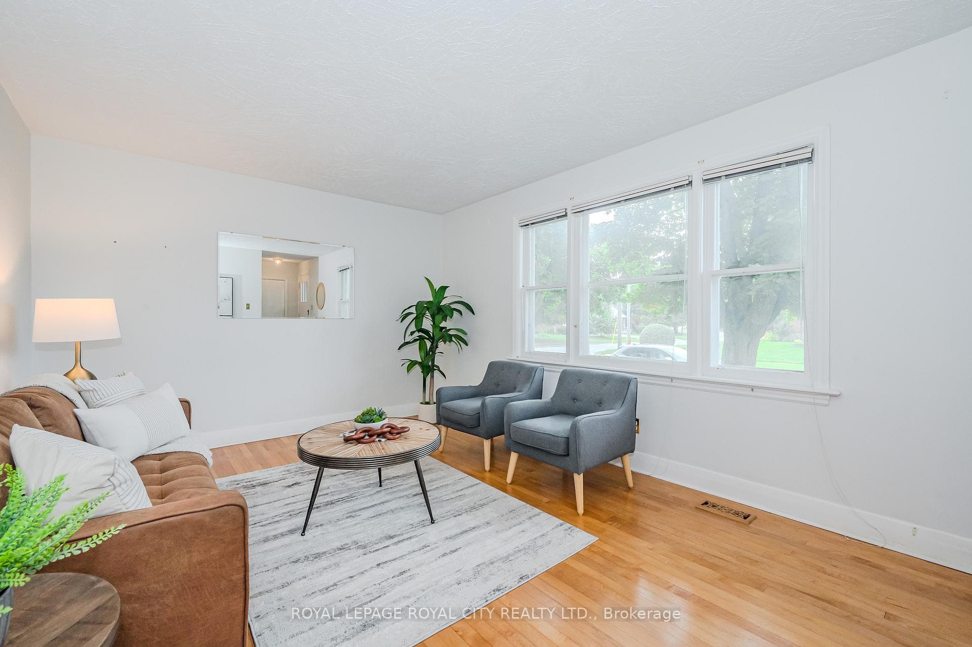 25 Vancouver Drive photo 10