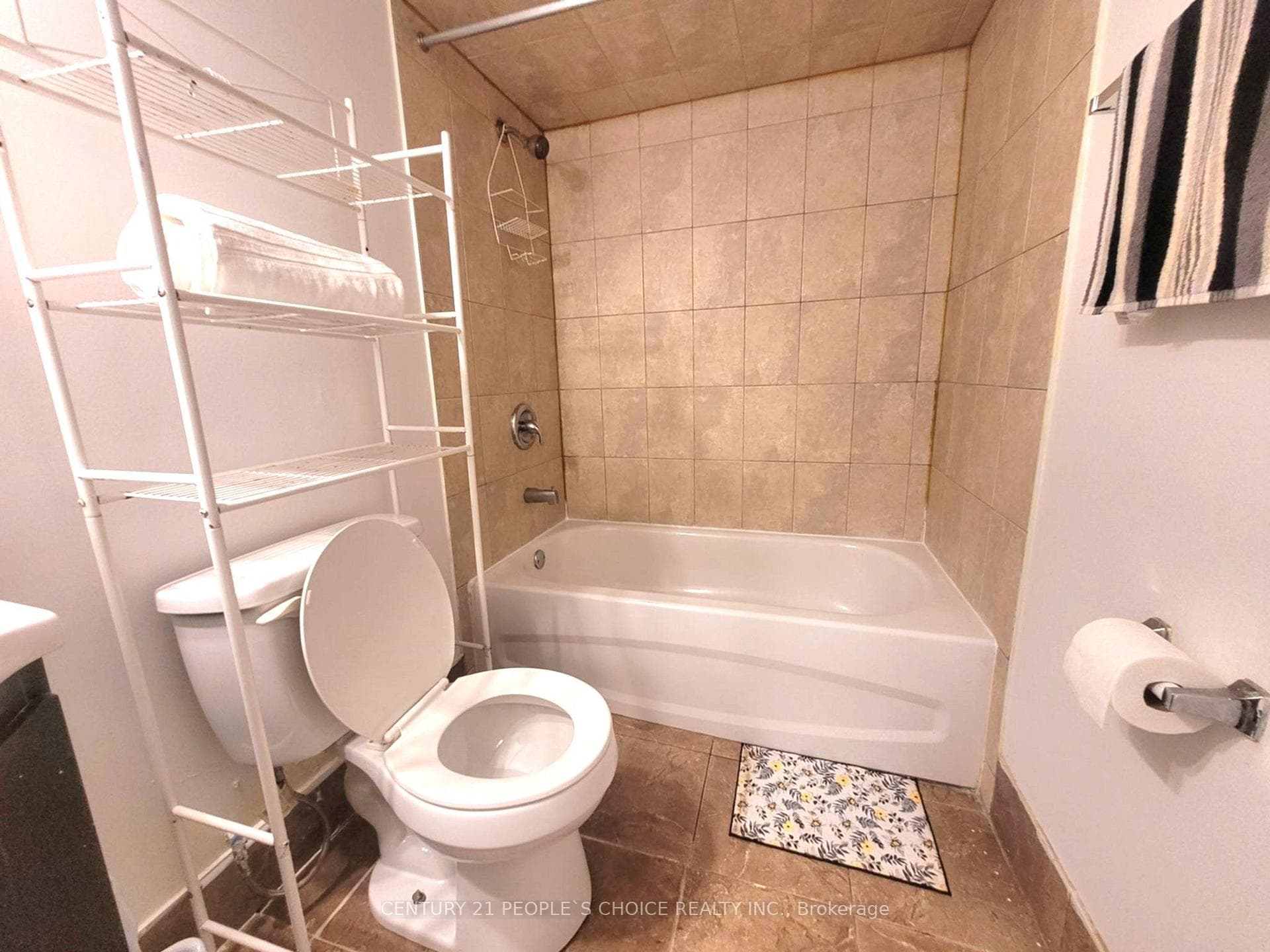 40 Palm Tree Road Unit (Basmt) photo 11