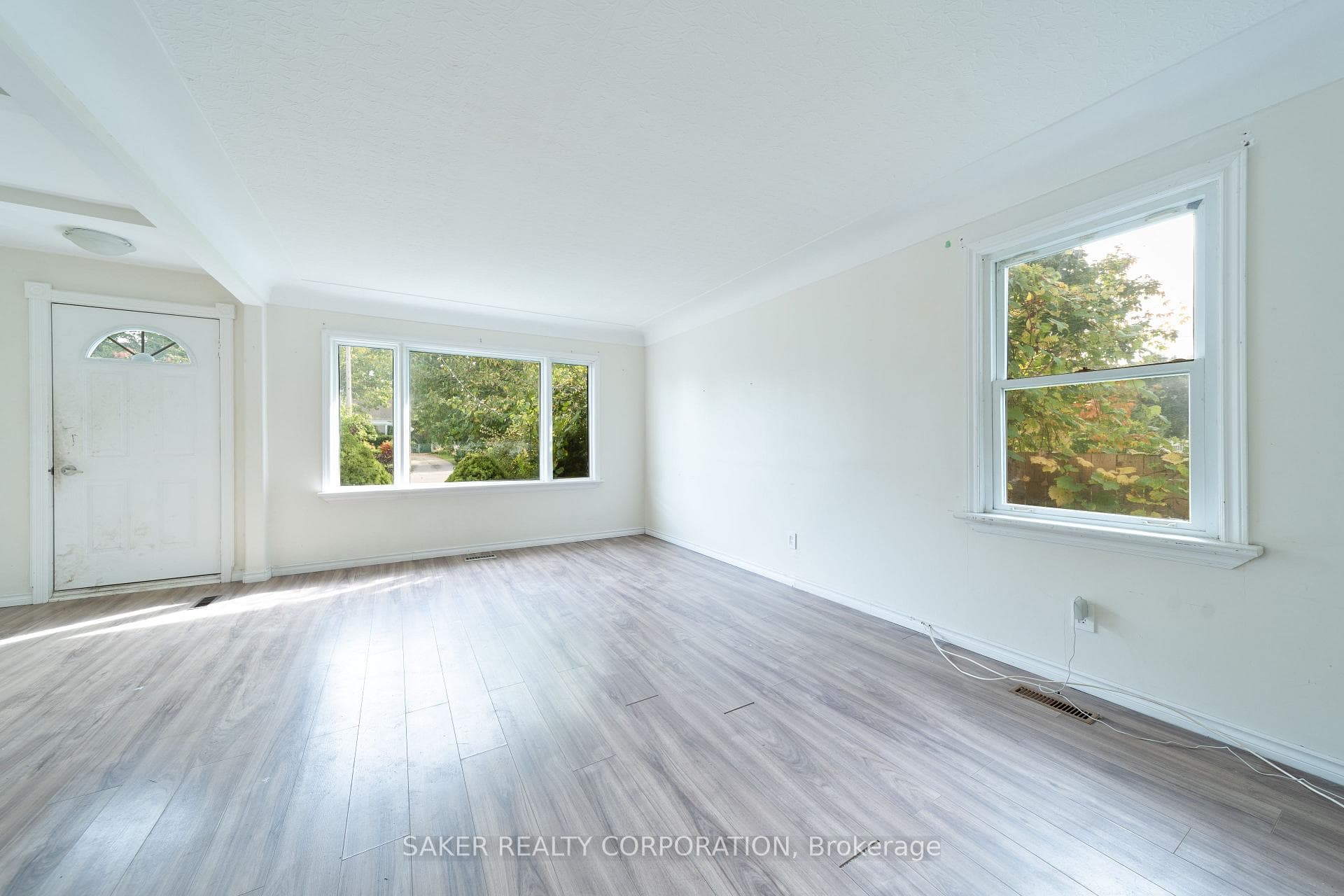 1784 Parkhurst Avenue photo 6