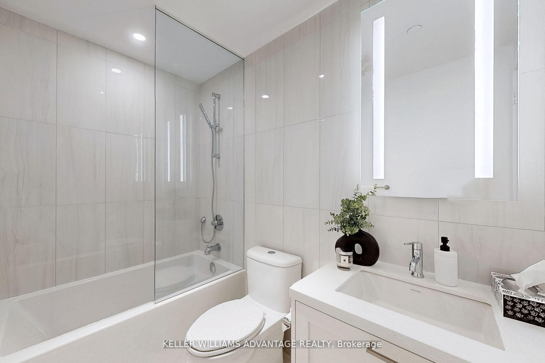 470 Front Street Unit 2207 photo 14
