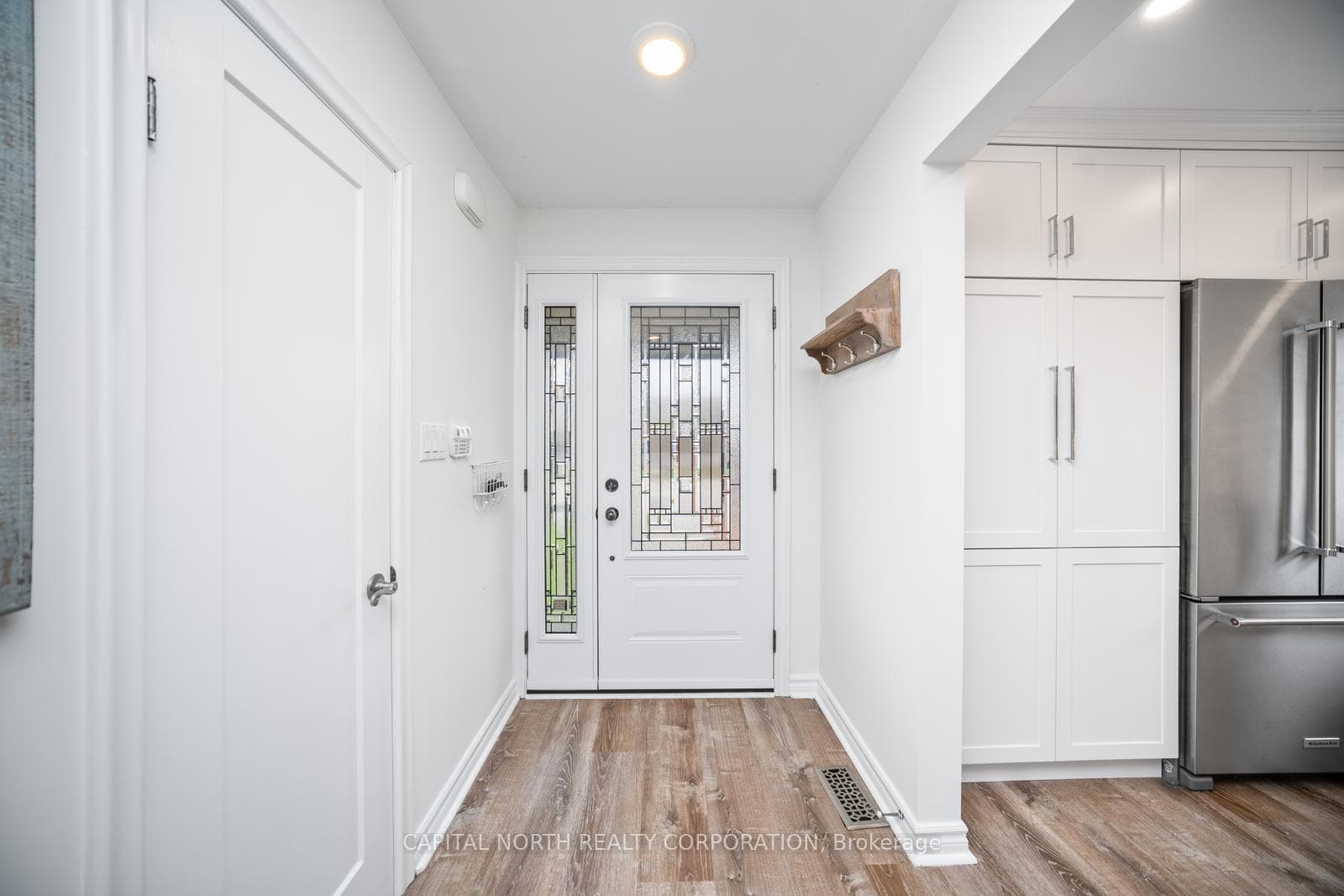 142 McIntosh Street photo 5