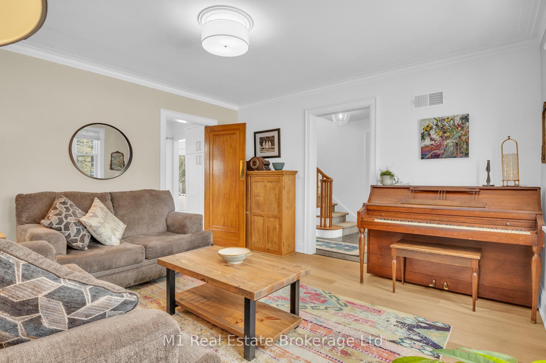 695 TOWER Street photo 21