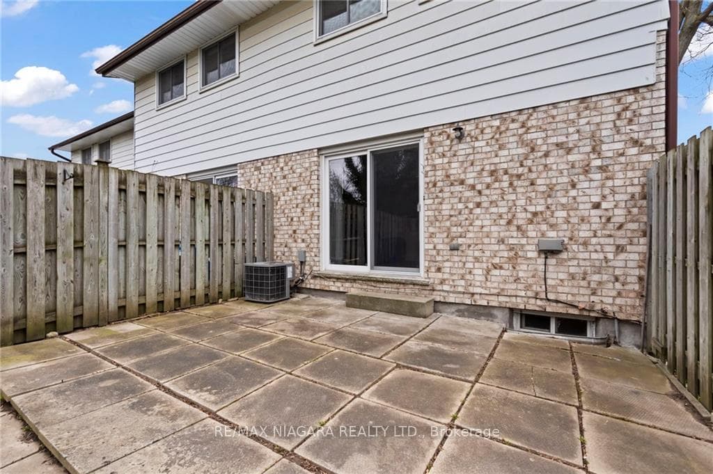 5815 Swayze Drive Unit 7 photo 10