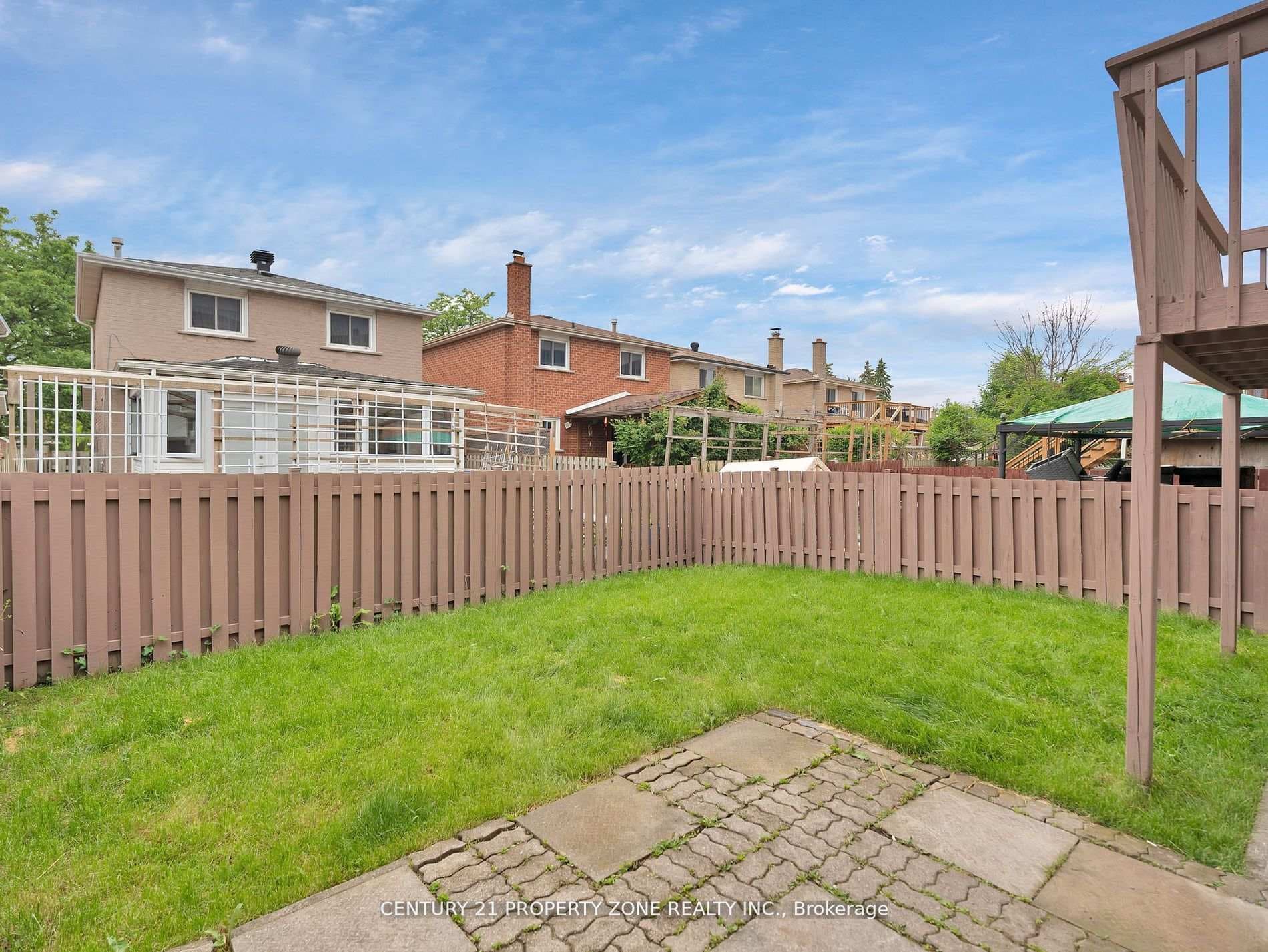 58 Schubert Crescent photo 36