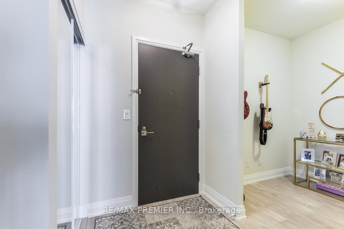 3600 Highway 7 Road Unit 803 photo 12