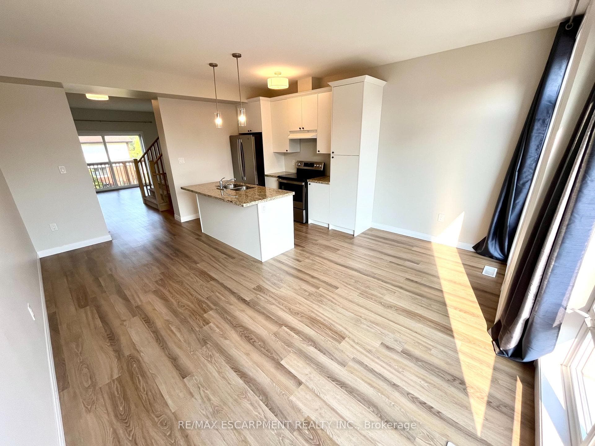 270 Melvin Avenue Unit 21 photo 16