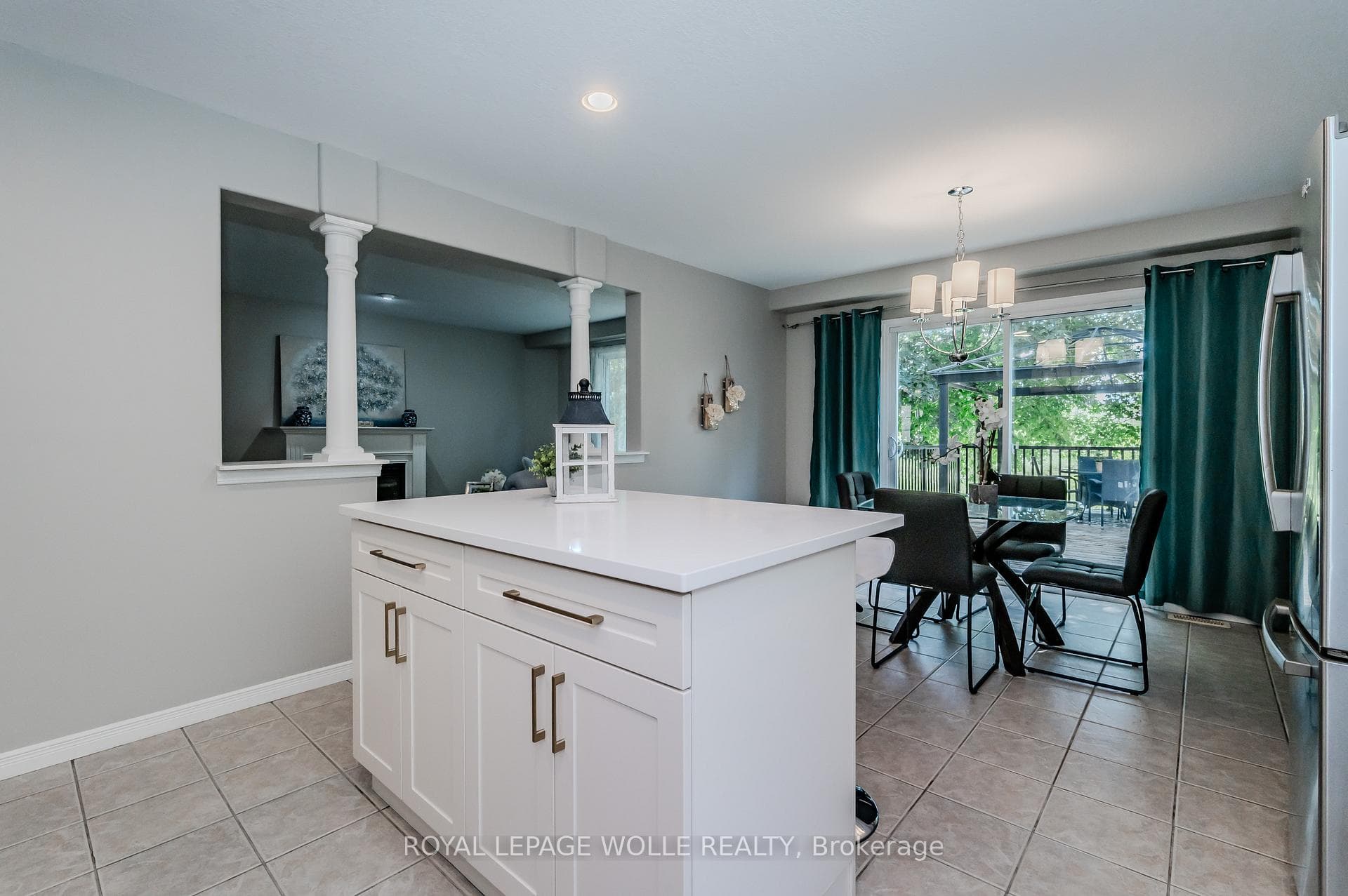 547 St Moritz Avenue photo 15