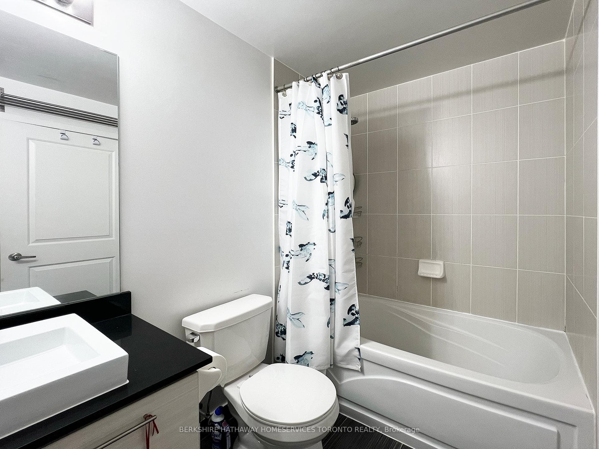 26 Norton Avenue Unit 606 photo 11