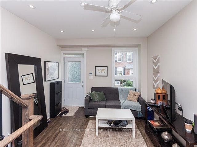 88 Mitchell Avenue photo 5