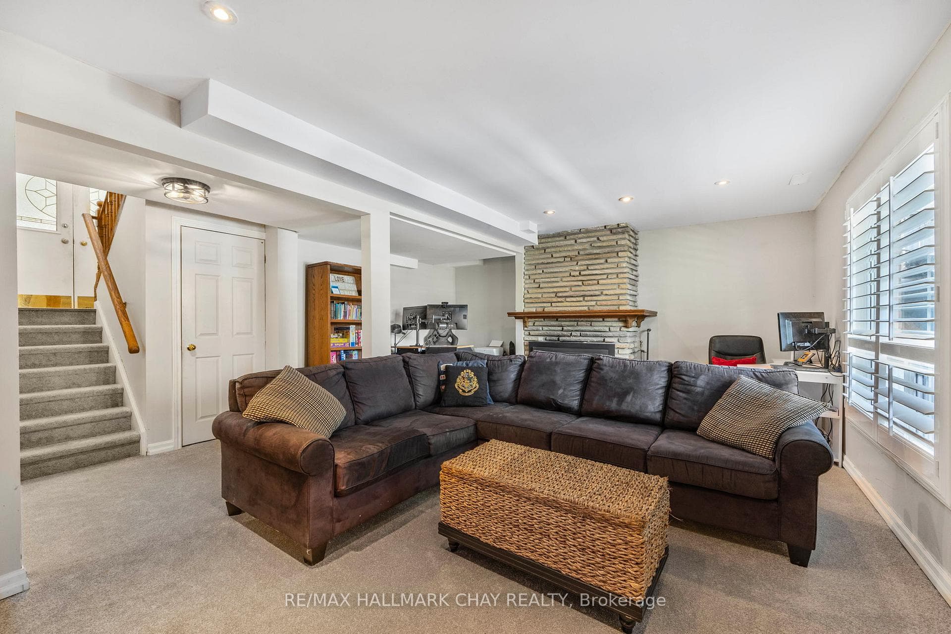 45 Davies Crescent photo 26