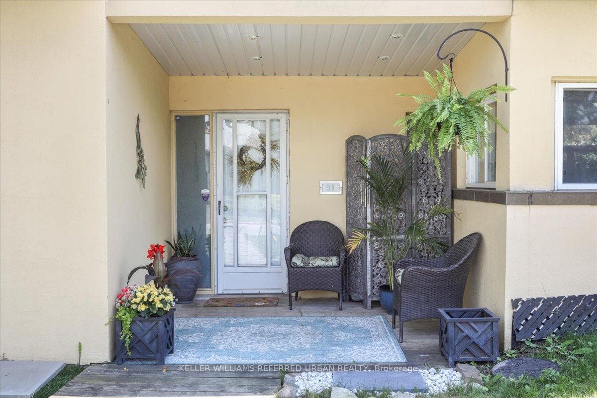 31 Cavotti Crescent photo 5