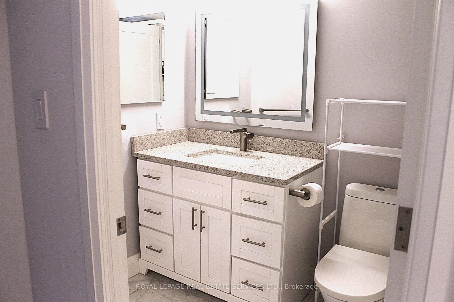 2269 Lake Shore Boulevard Unit 307 photo 17