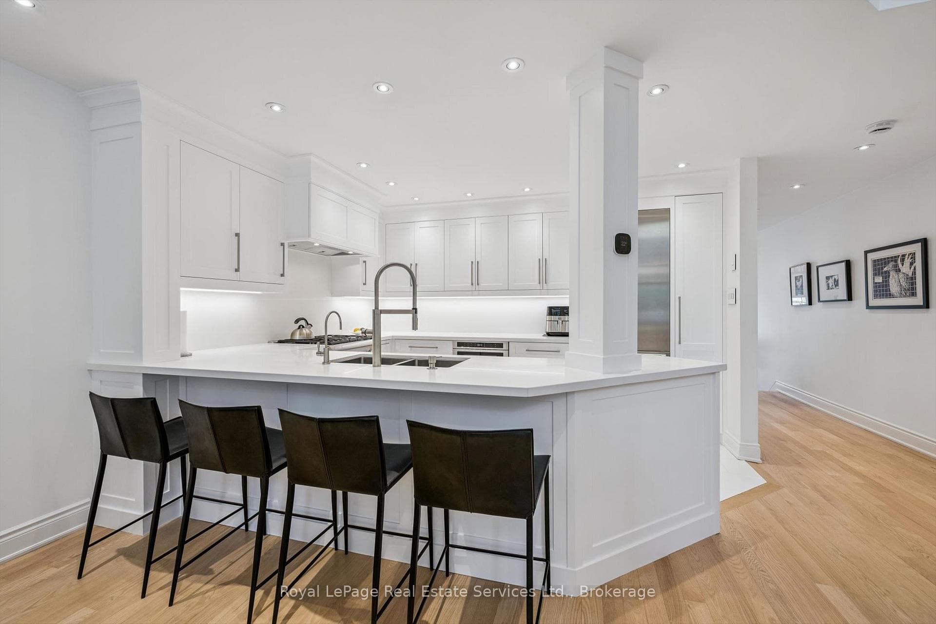 2250 Rockingham Drive Unit 32 photo 11