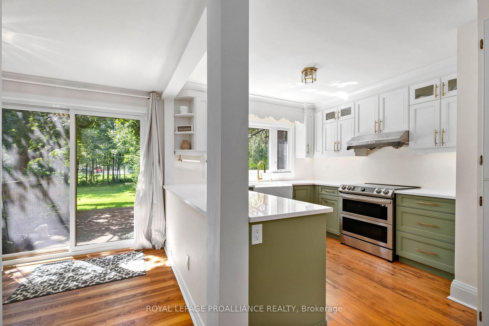 190 Macdonald Avenue photo 16