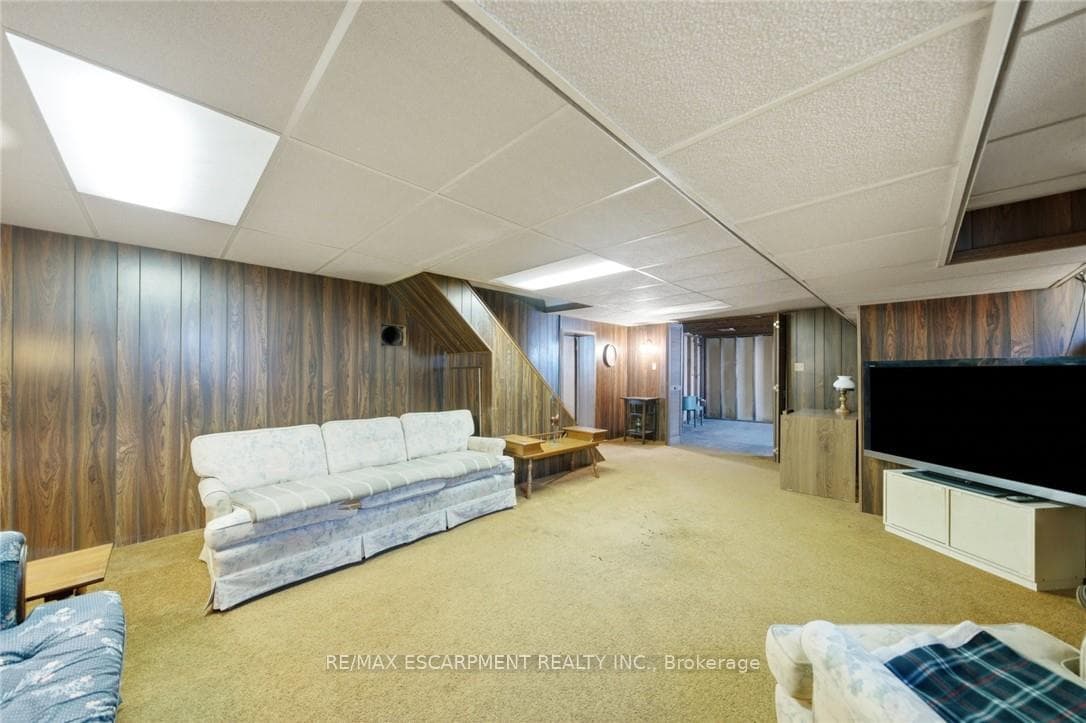 89 Charlotte Street photo 20