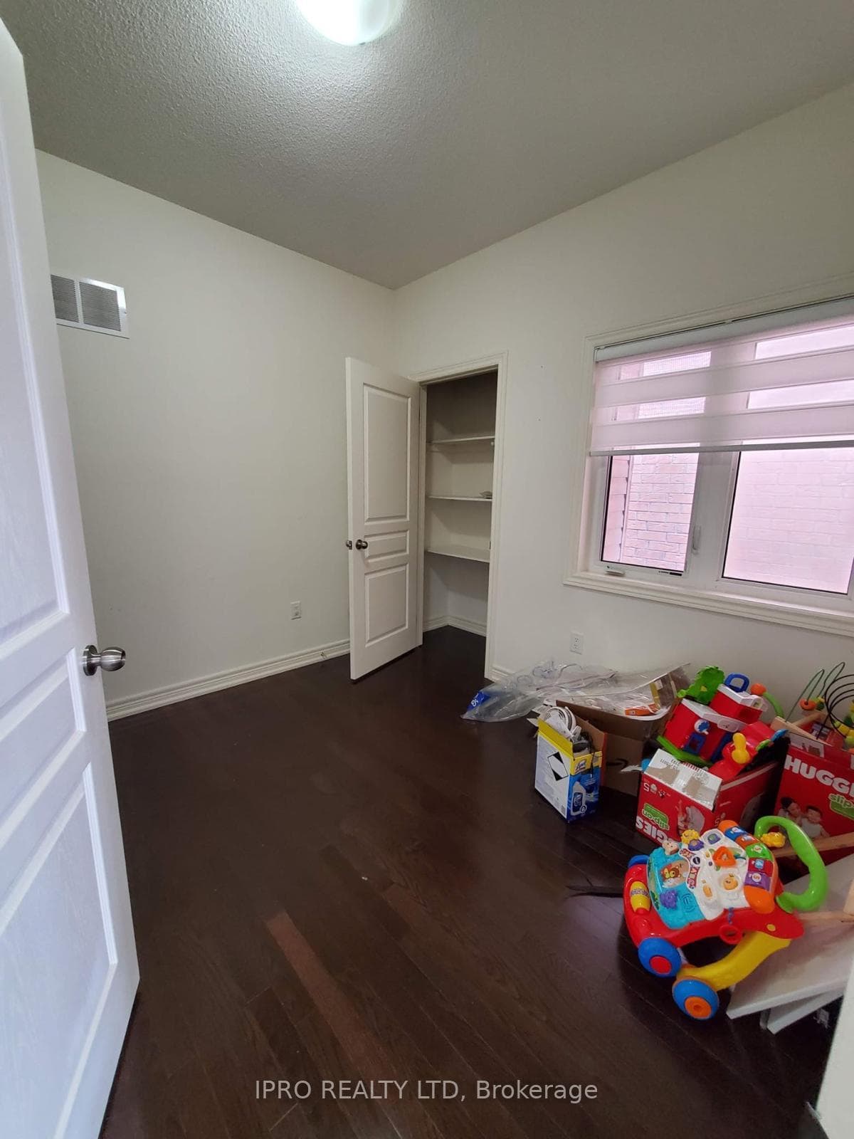 75 Truro Circle photo 11