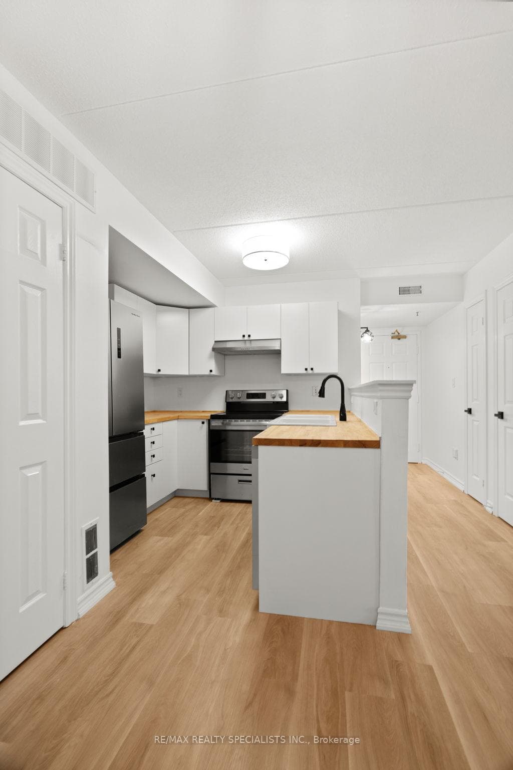1479 Maple Avenue Unit 304 photo 19