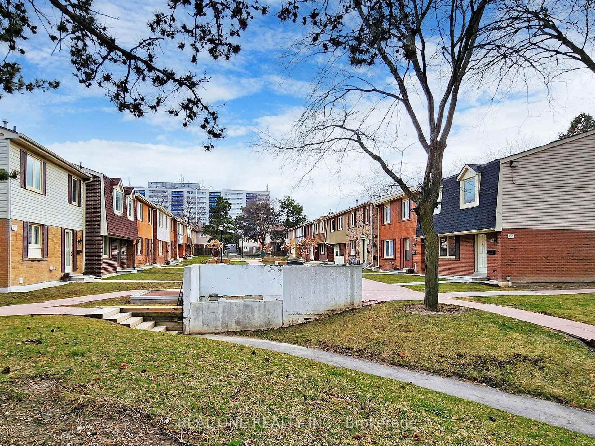 270 Timberbank Boulevard Unit 139 photo 39