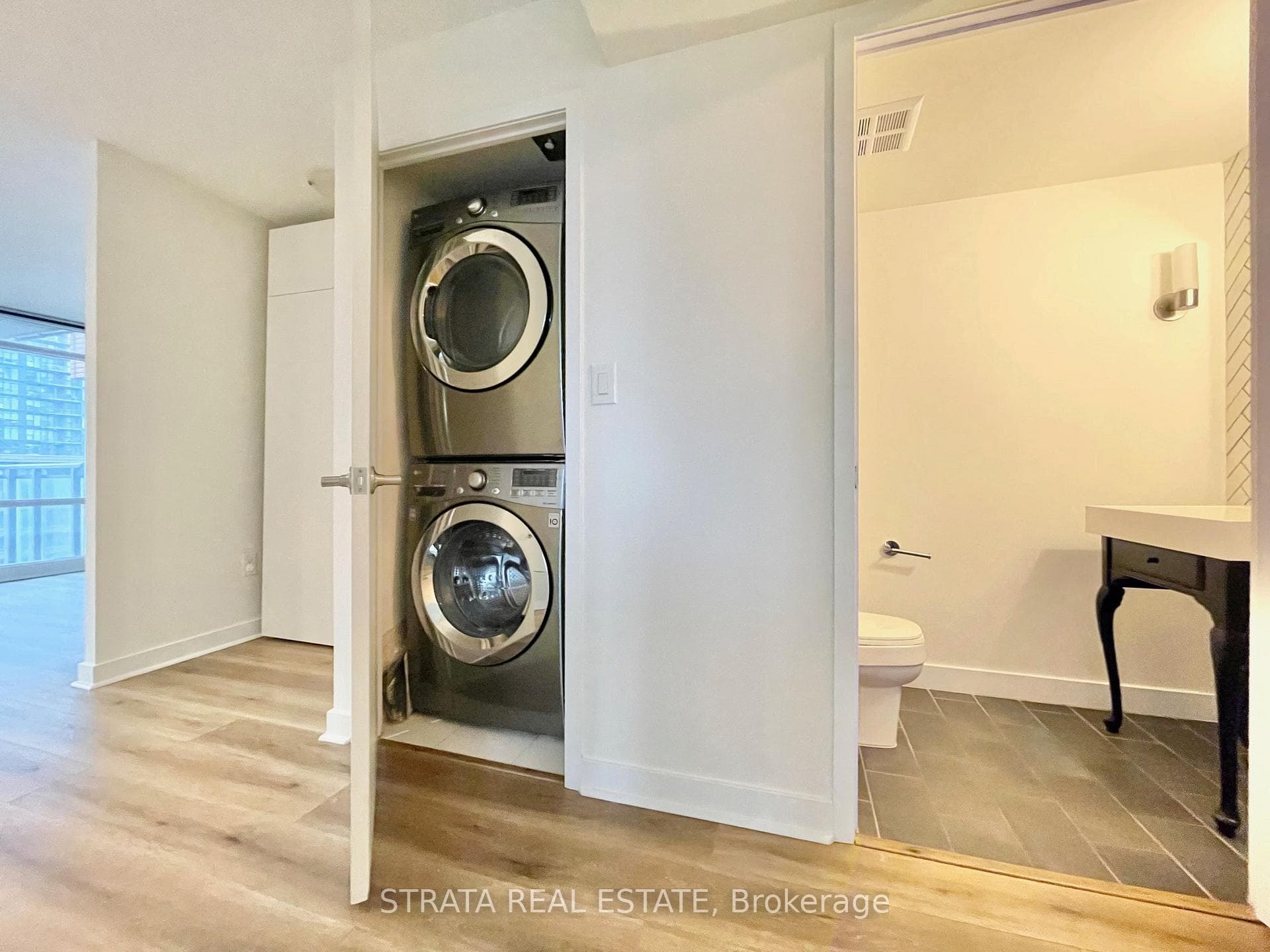 4K Spadina Avenue Unit 920 photo 15