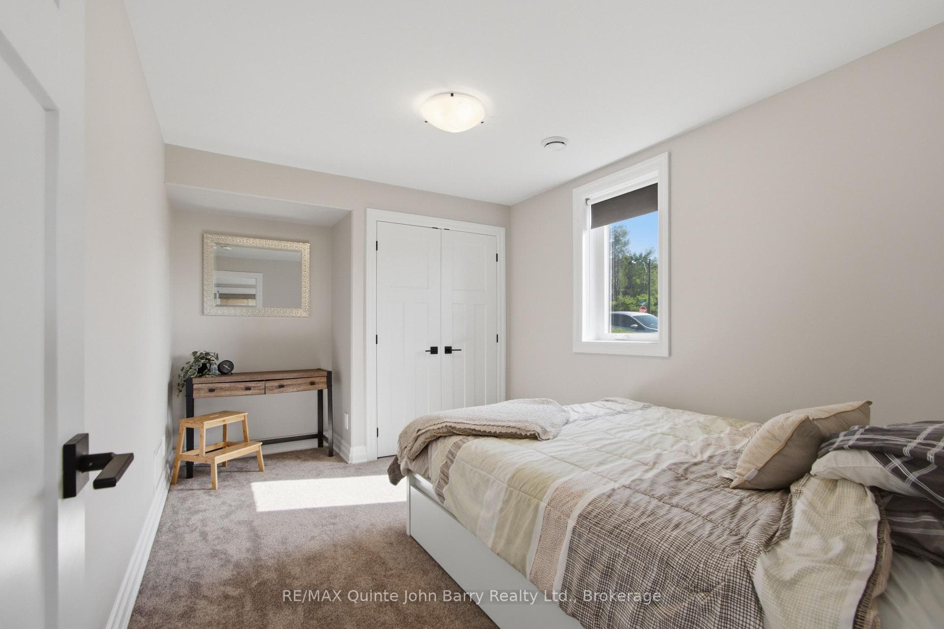 8 Tackaberry Drive photo 25
