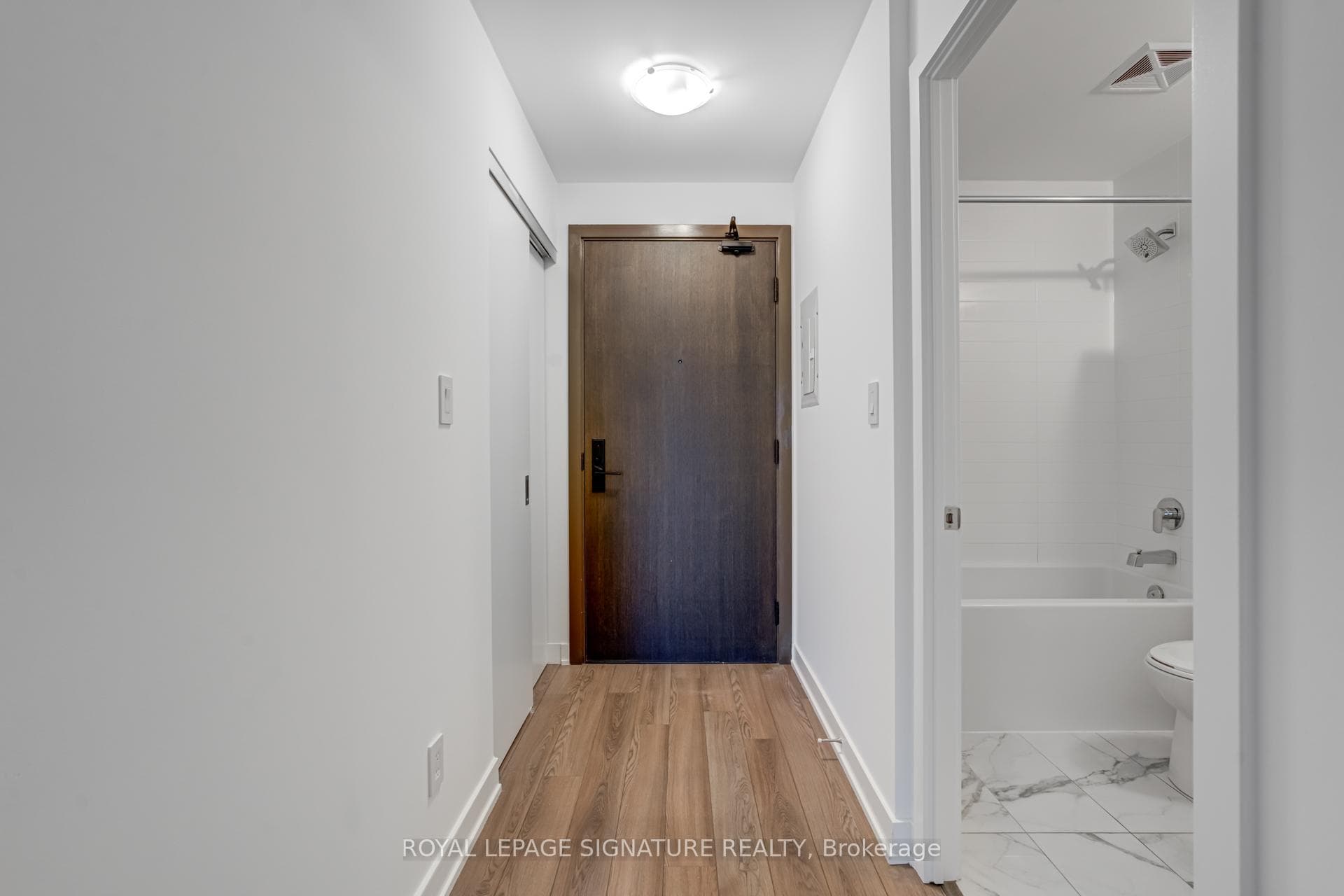 2799 Kingston Road Unit 313 photo 4