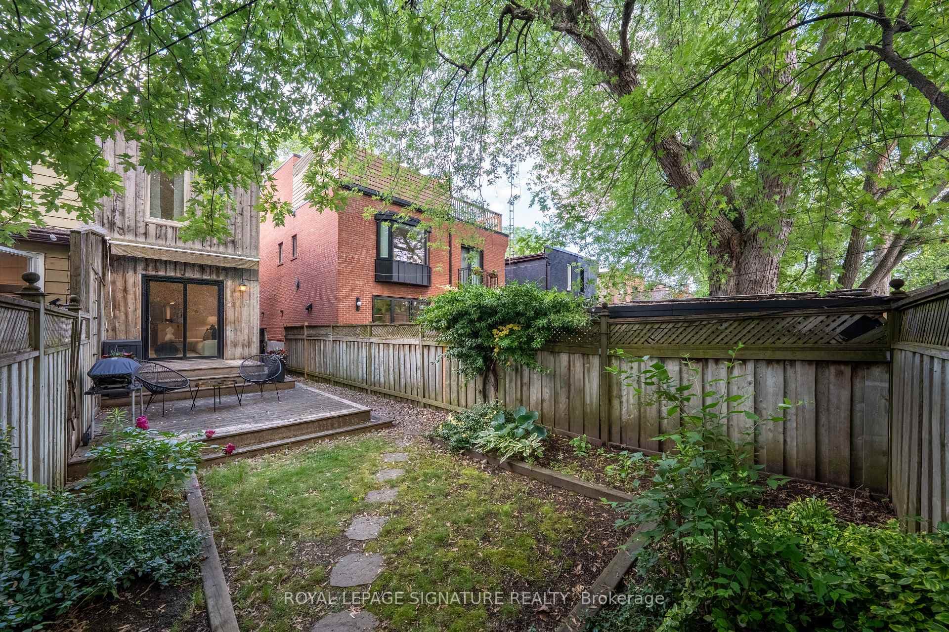 342 Logan Avenue photo 32