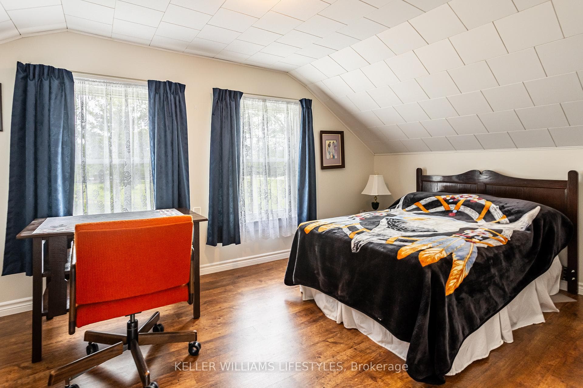 255 Hastings Street photo 24