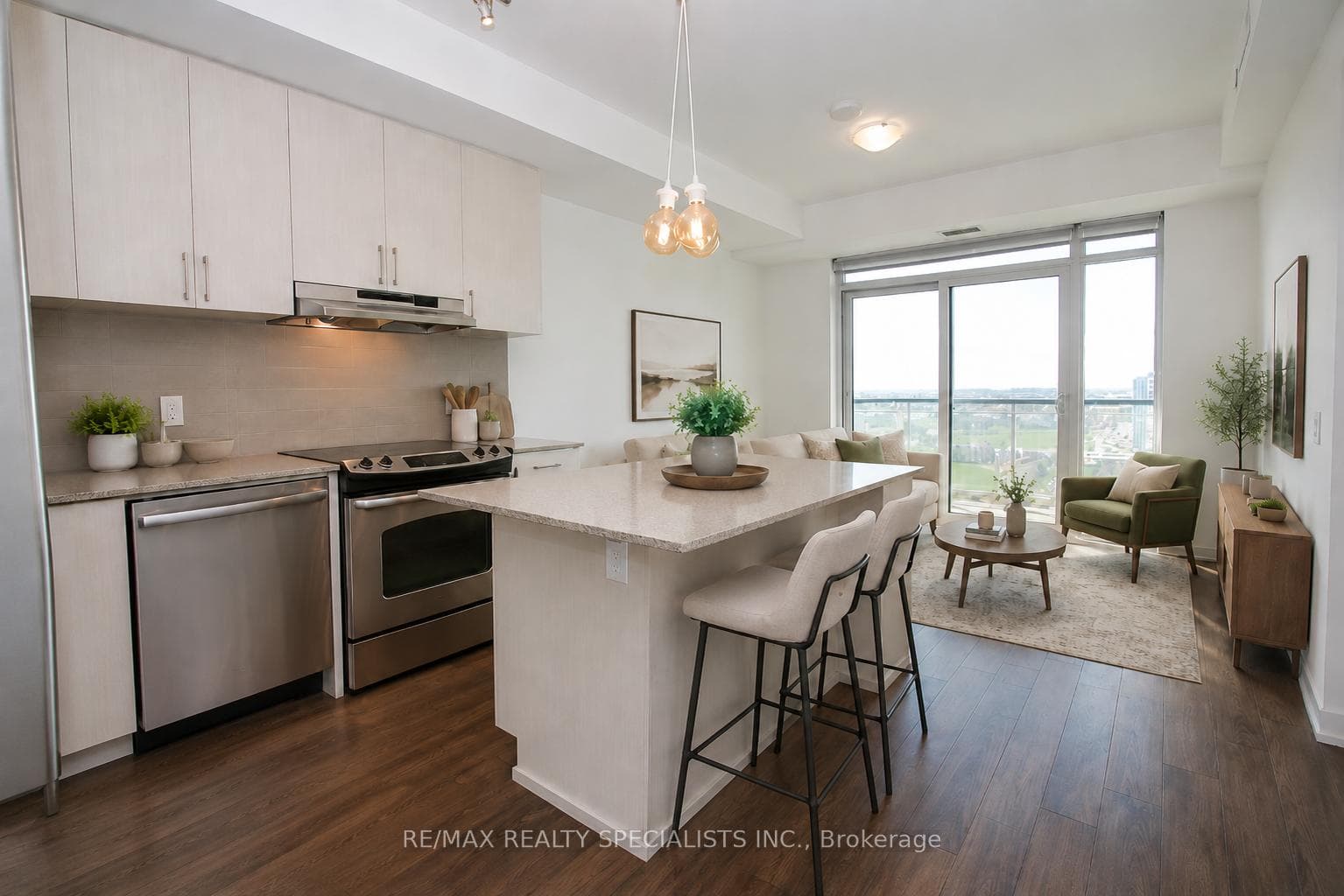 2560 Eglinton Avenue Unit 1509 photo 1