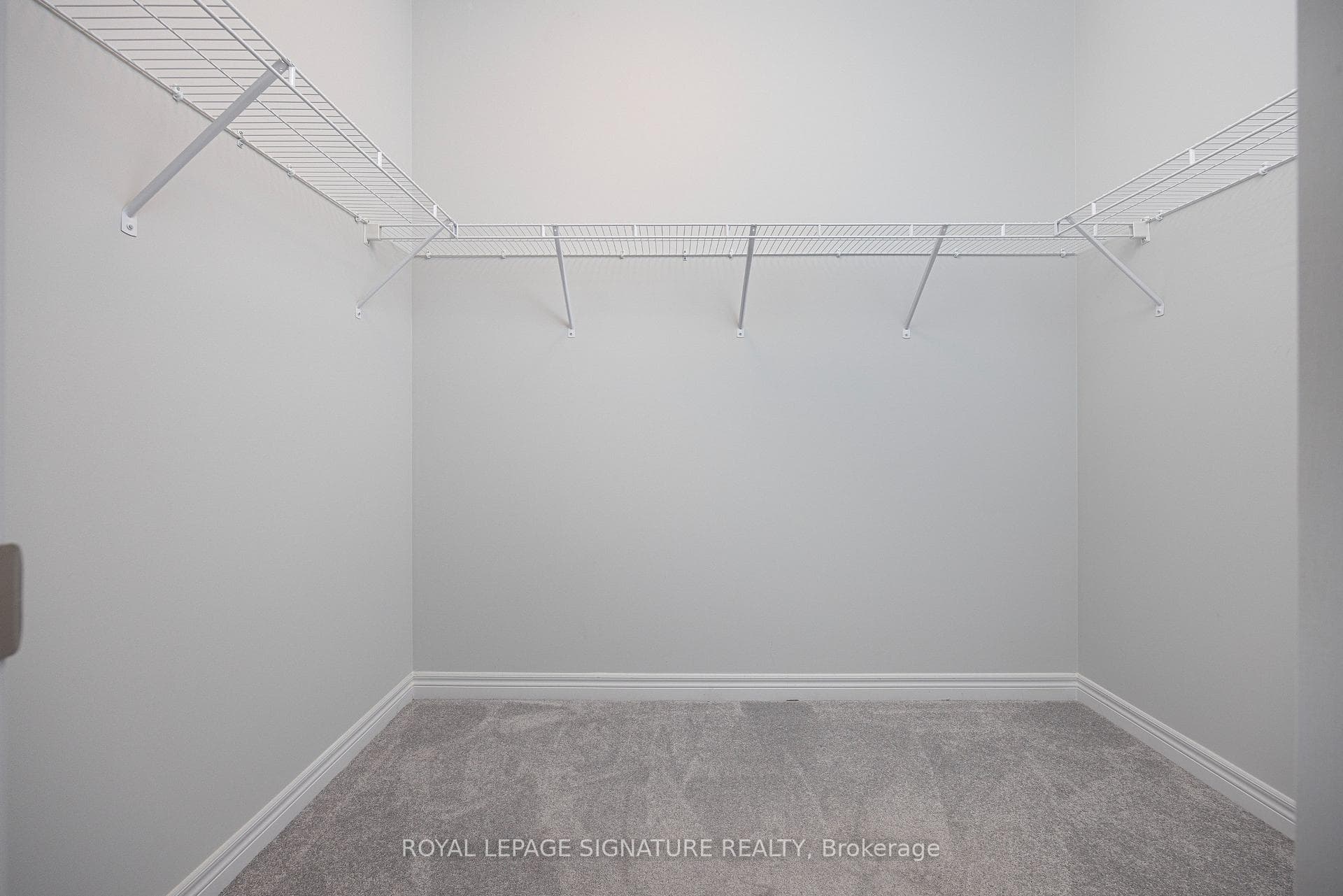 92 Woodhaven Avenue photo 24