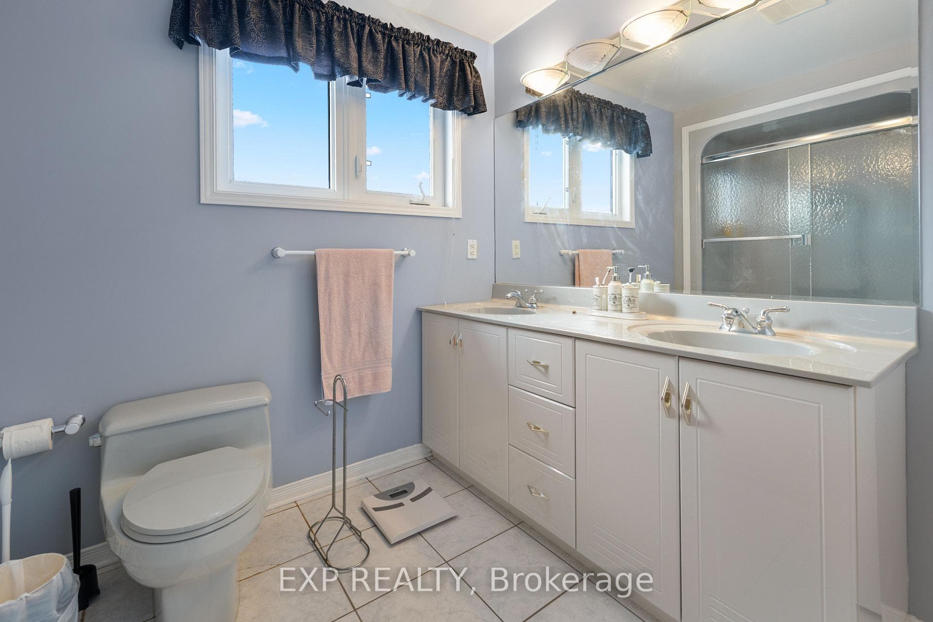 1595 Du Parc Avenue photo 26