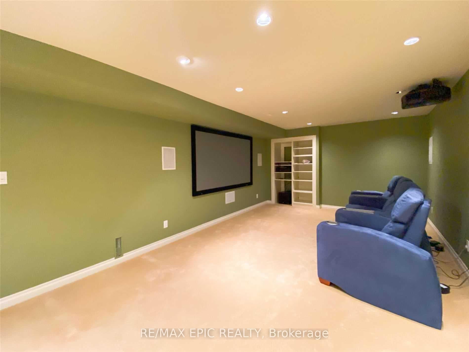 91 Brookshire Circle photo 25