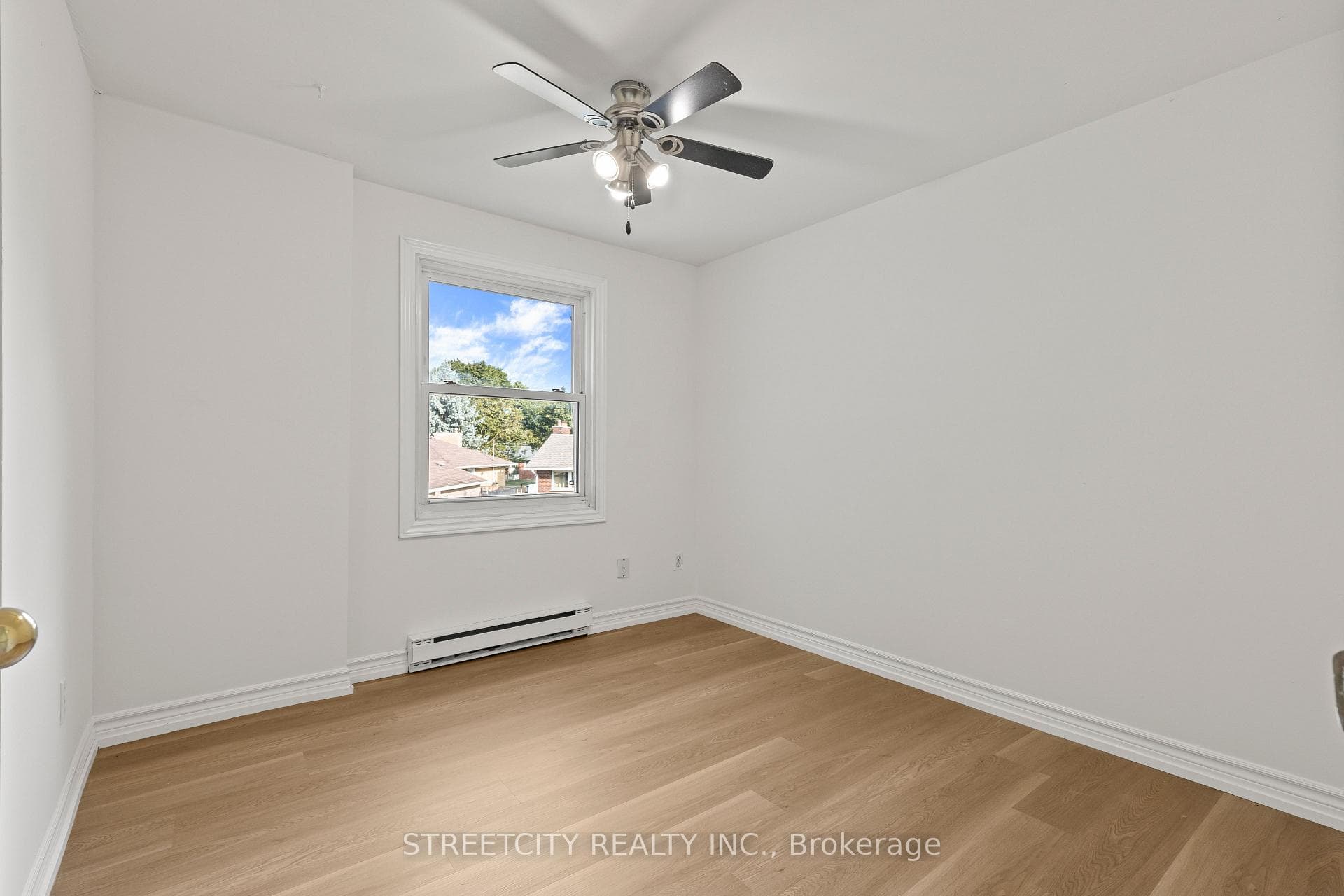 230 Clarke Road Unit 76 photo 14