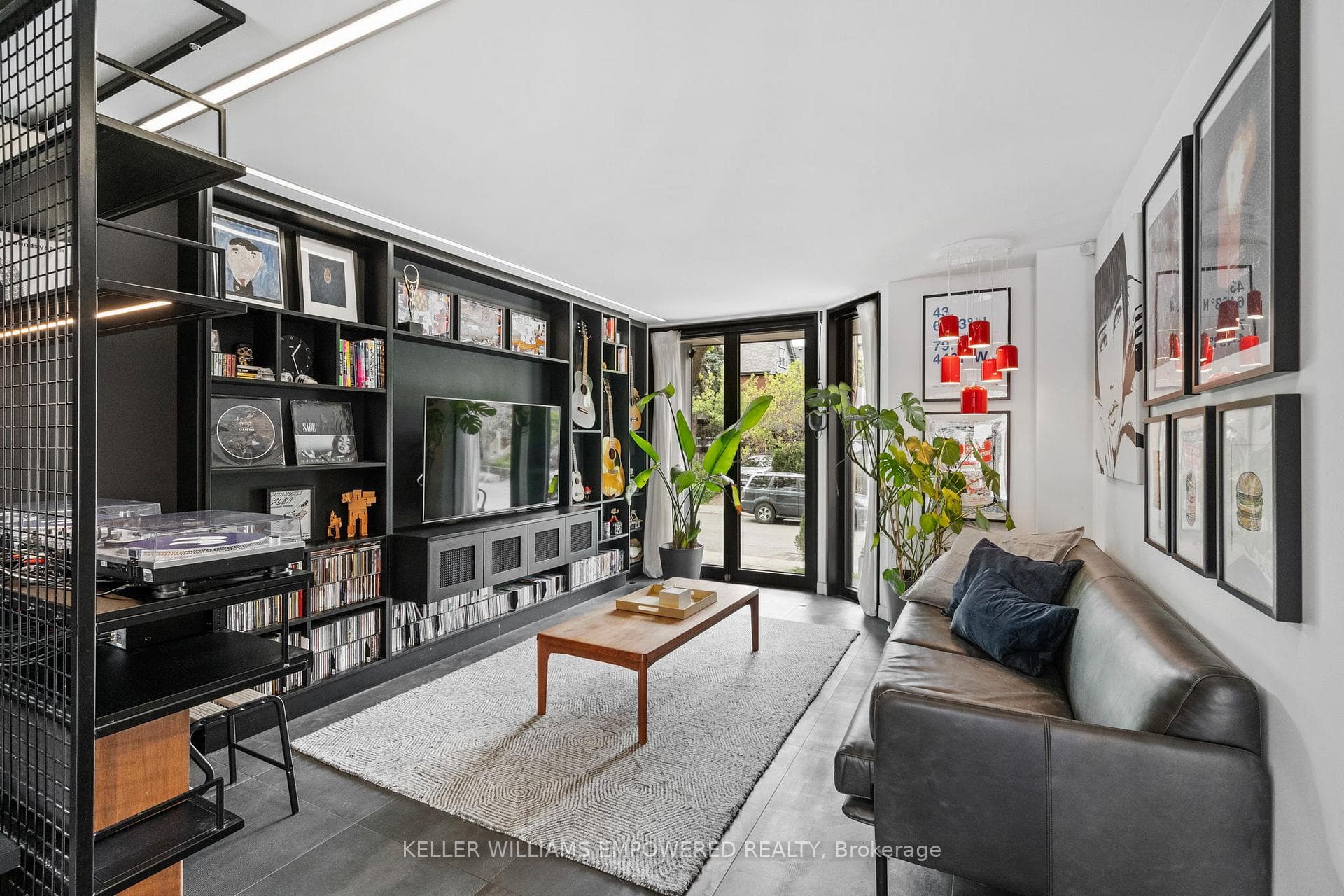 134 Geoffrey Street photo 11