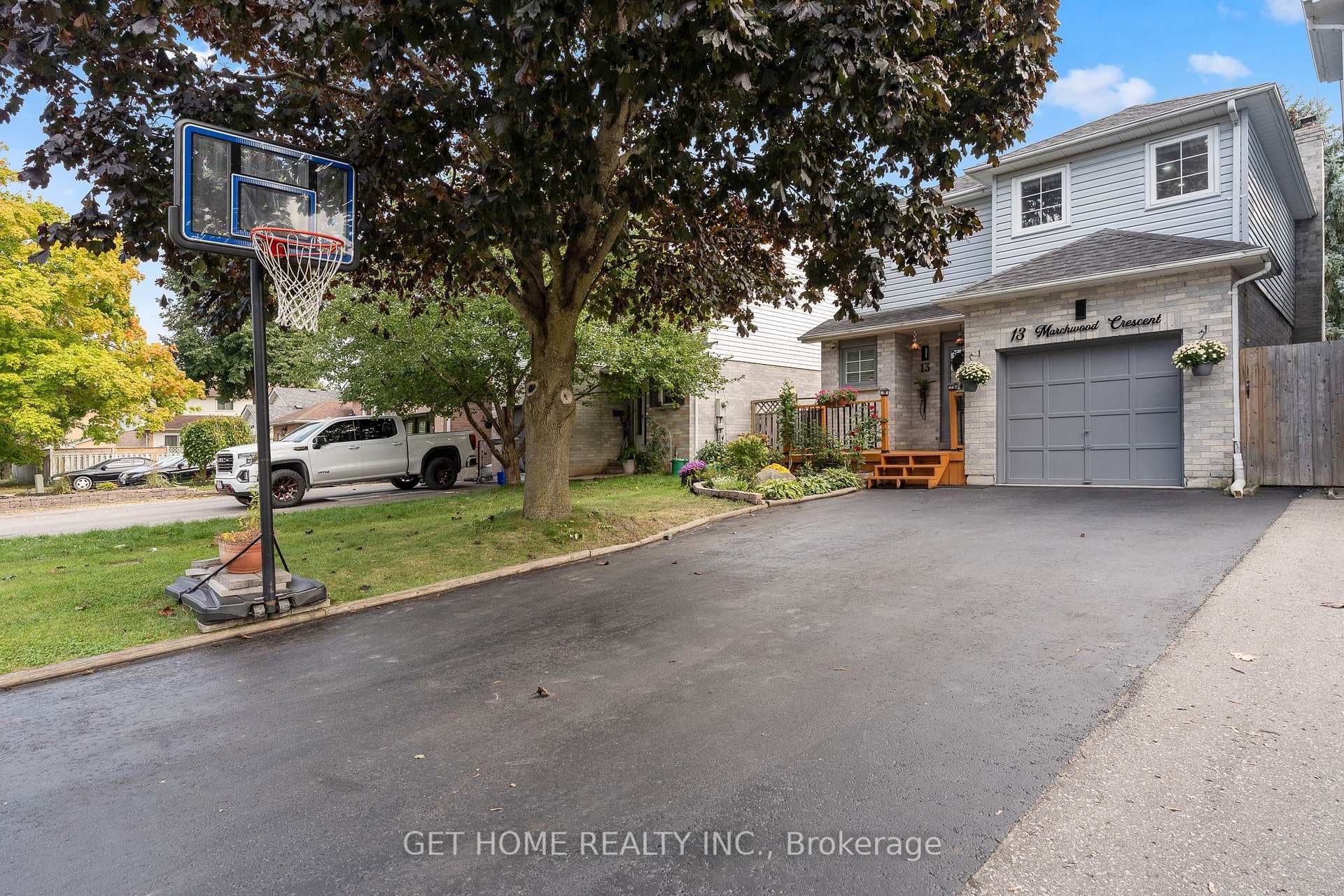 13 Marchwood Crescent photo 2