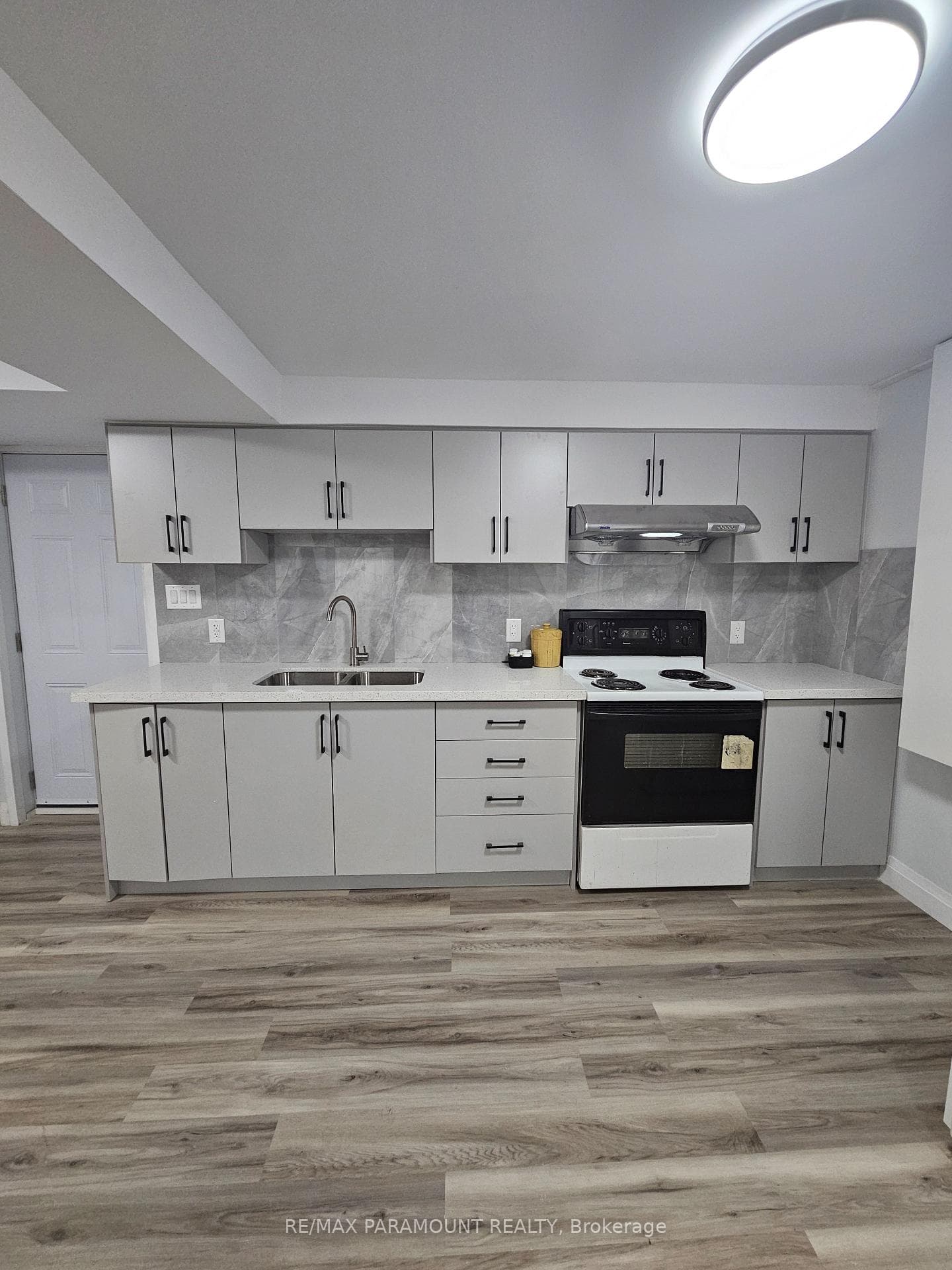 30 Sheringham Street Unit Bsmt photo 5