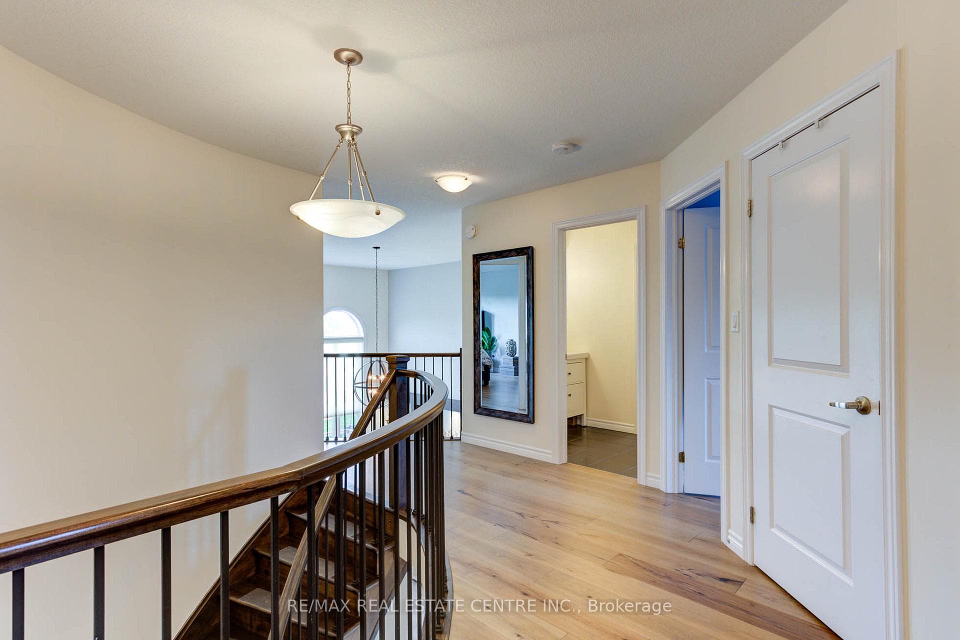 51 Creighton Avenue photo 19