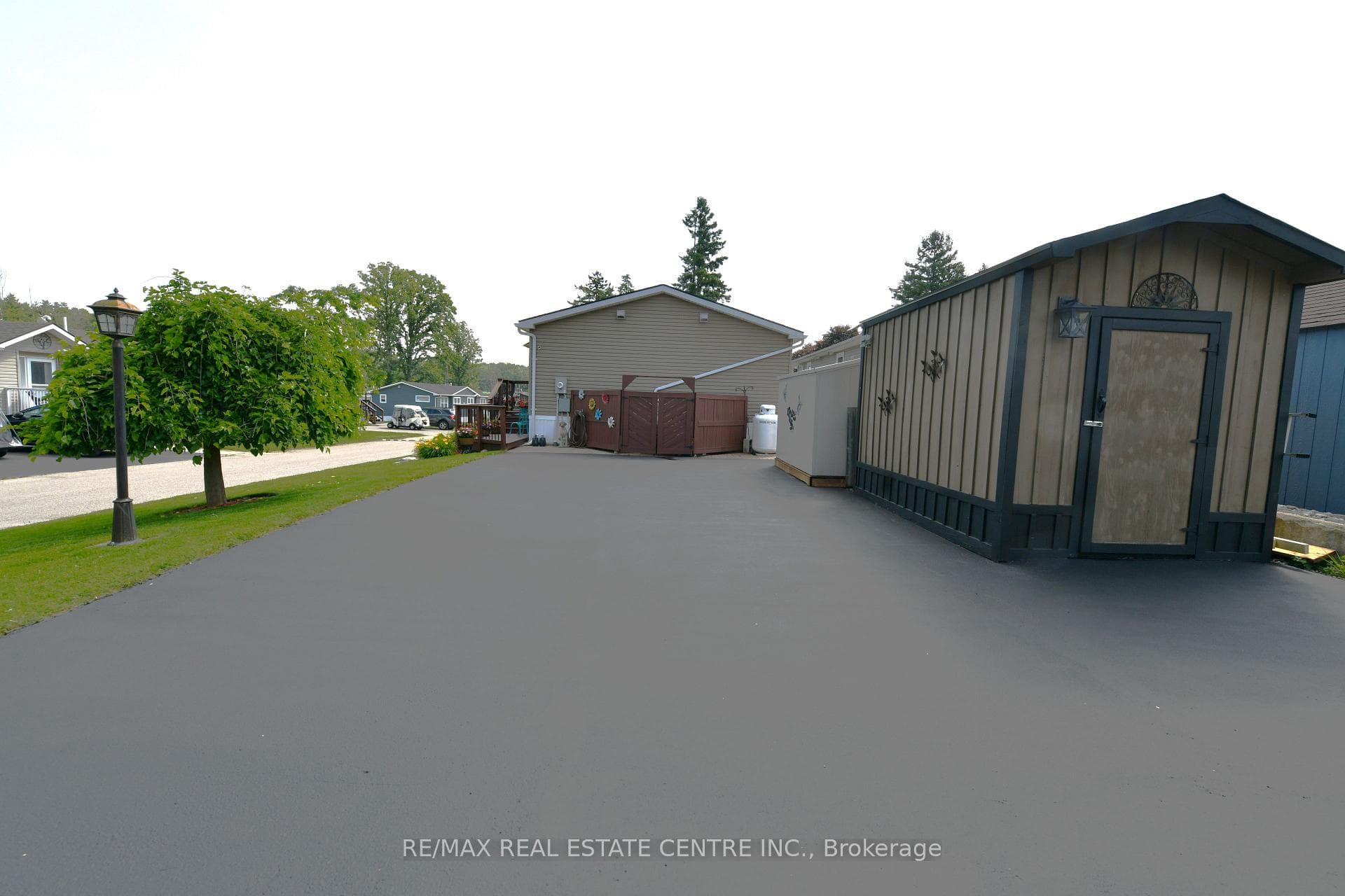 1429 SHEFFIELD Road photo 25