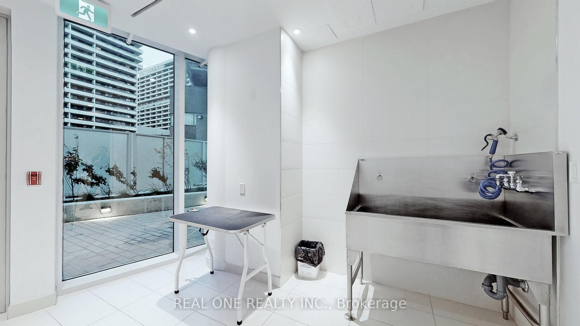 33 Helendale Avenue Unit 1206 photo 37