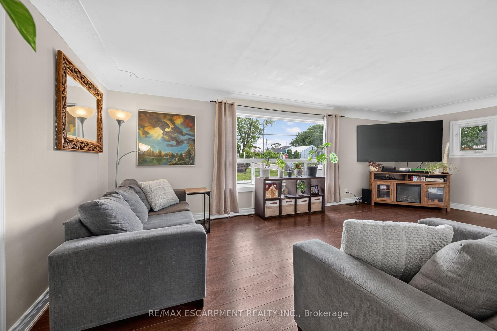 331 Guelph Street photo 9
