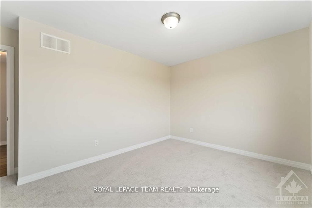838 Mercier Crescent photo 20