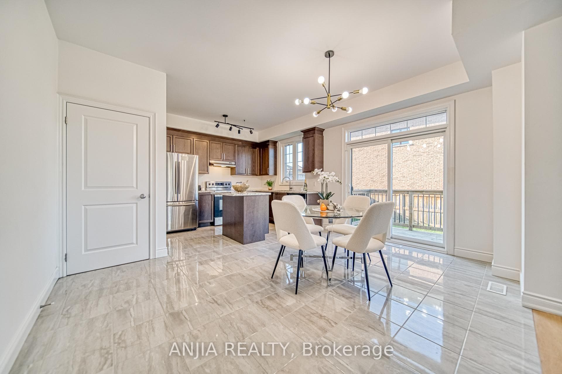 160 William Fair Drive photo 14