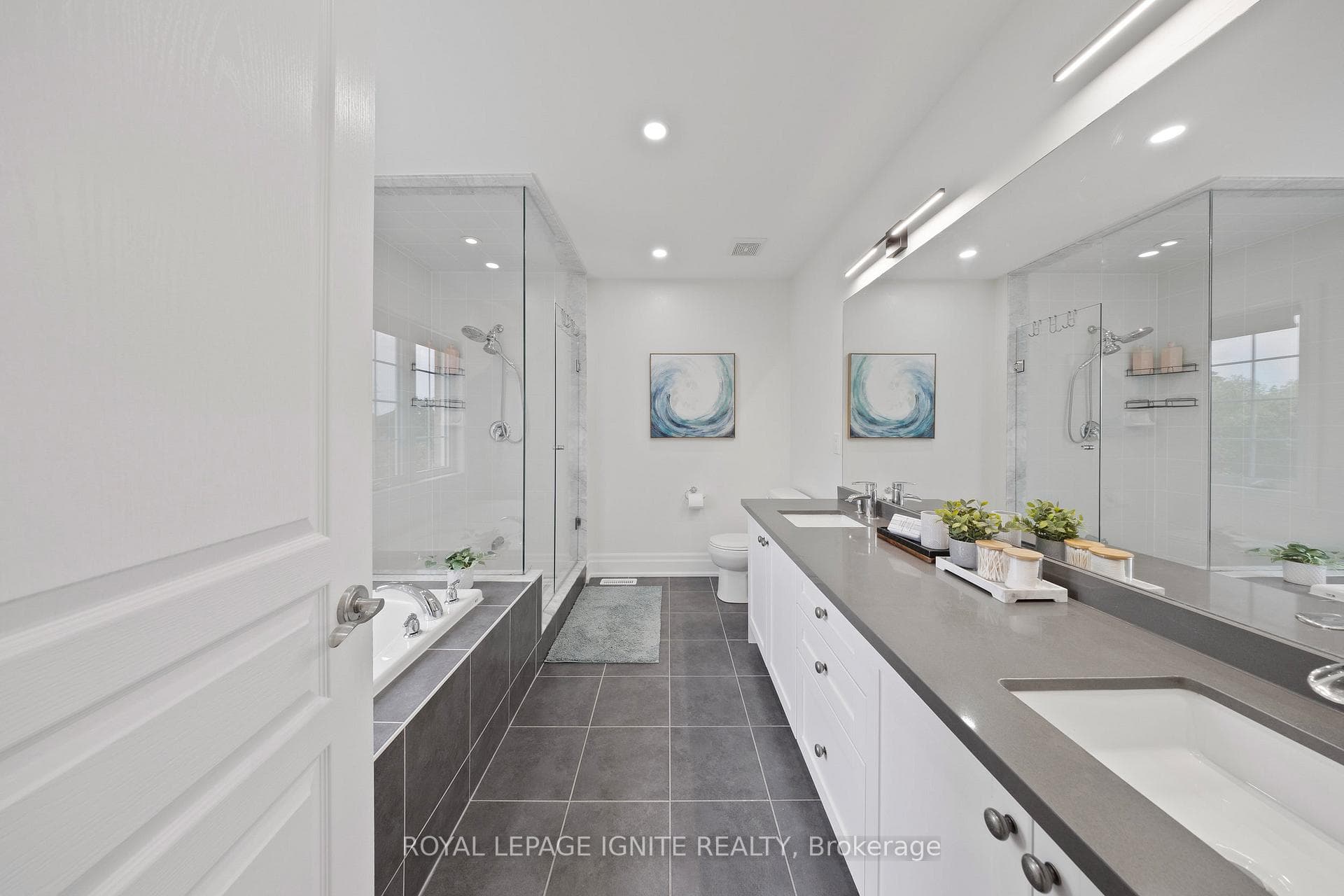 12 Ashfield Place photo 29
