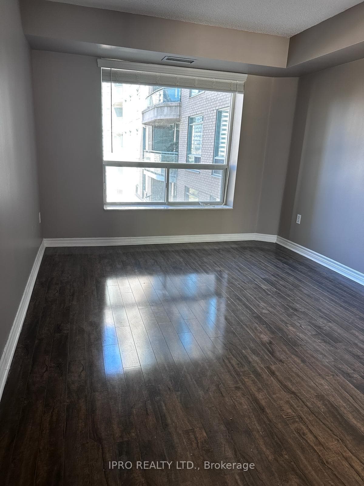8 Pemberton Avenue Unit 401 photo 29