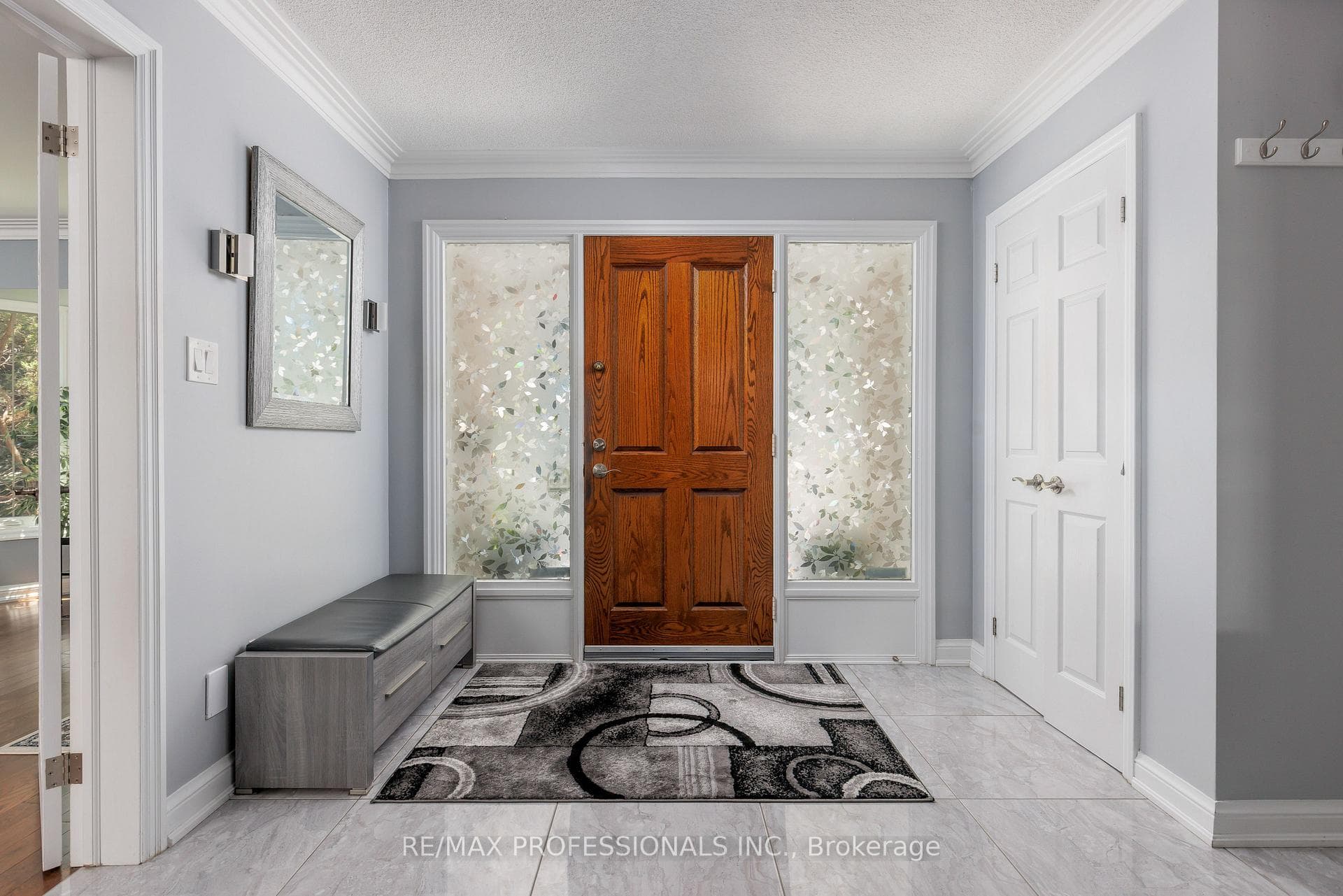 106 Rathburn Road photo 7