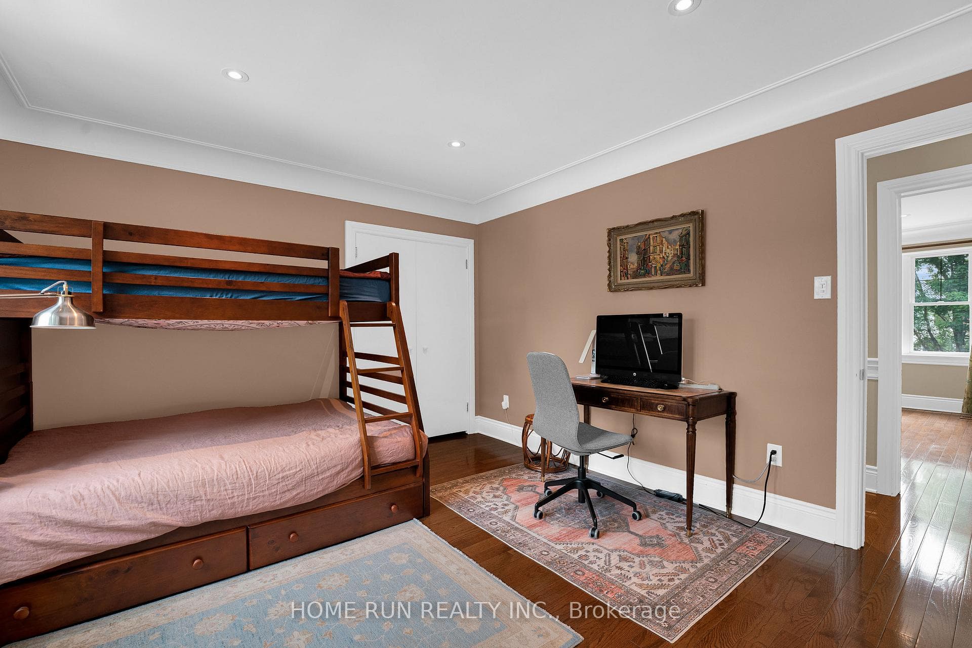 275 BUCHAN Road photo 42