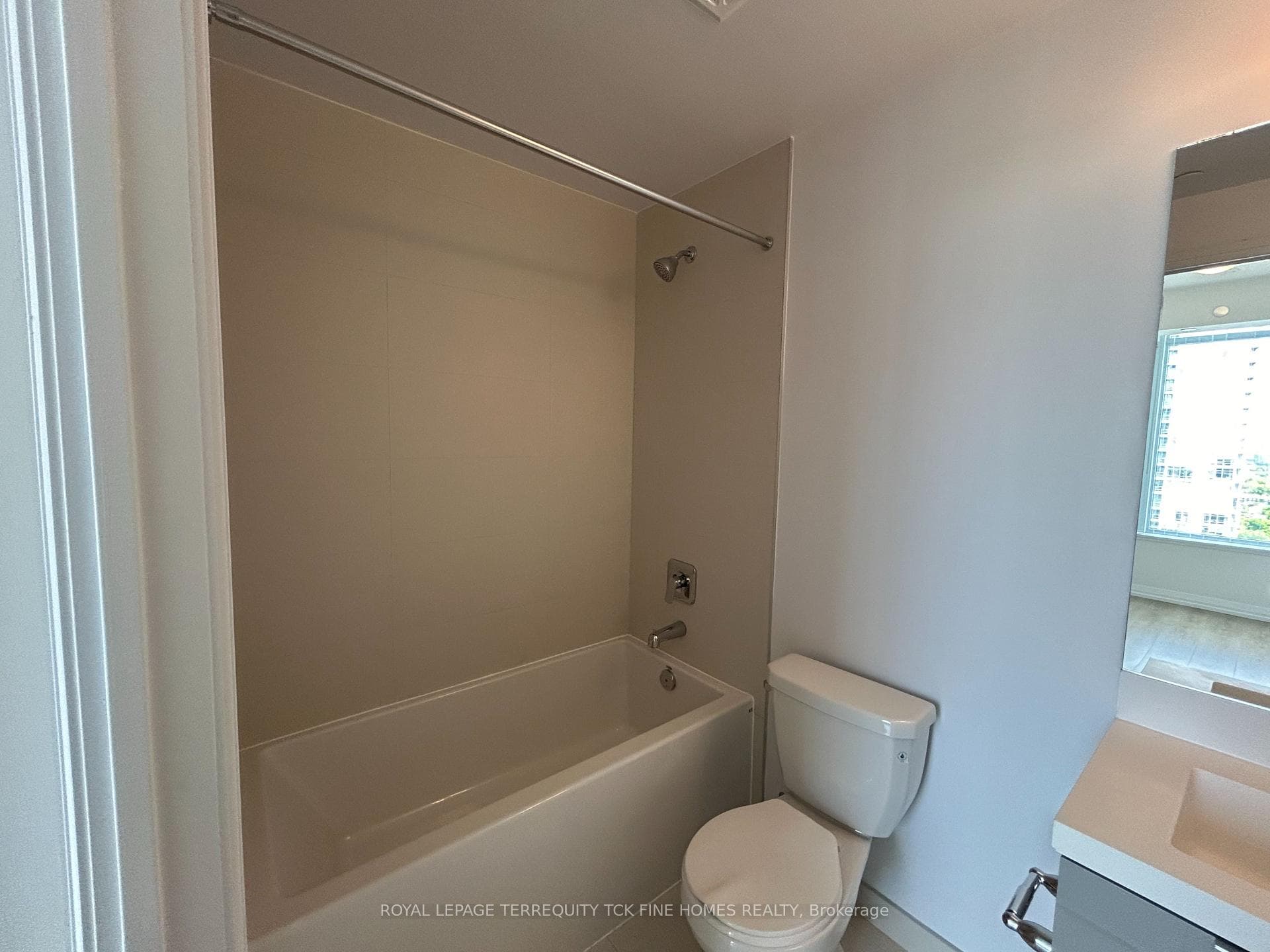 50 Dunfield Avenue Unit 3414 photo 11