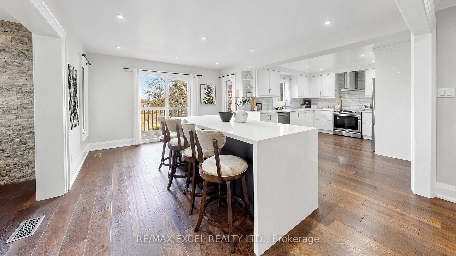 43 Piccadilly Road photo 8